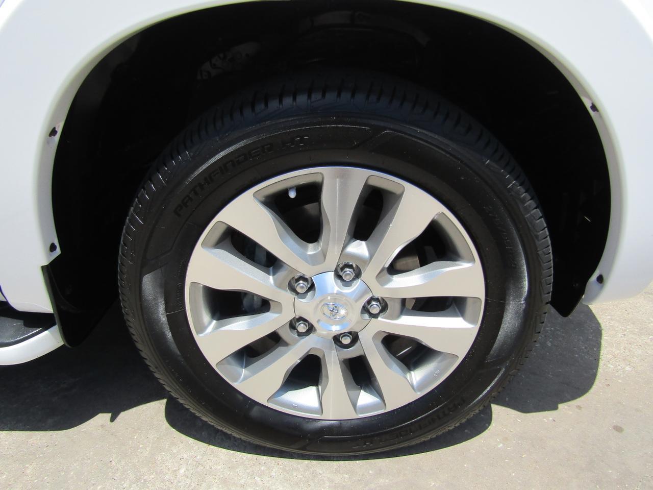 2011 Toyota Sequoia RWD LV8 6-Spd AT Ltd (Natl) Grand Prairie TX