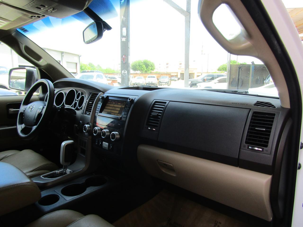 2011 Toyota Sequoia RWD LV8 6-Spd AT Ltd (Natl) Grand Prairie TX