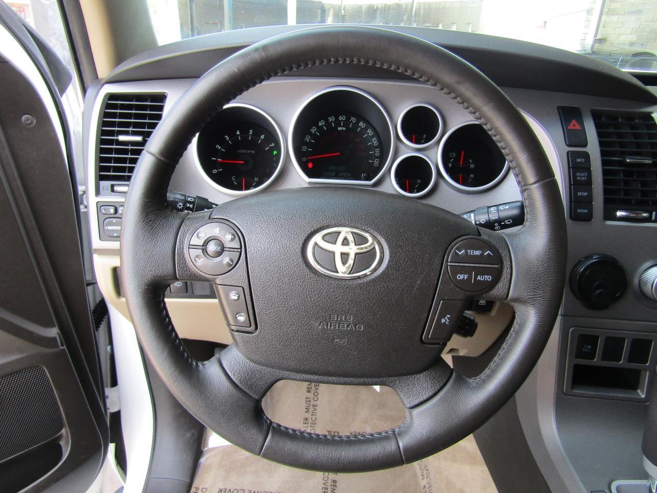 2011 Toyota Sequoia RWD LV8 6-Spd AT Ltd (Natl) Grand Prairie TX