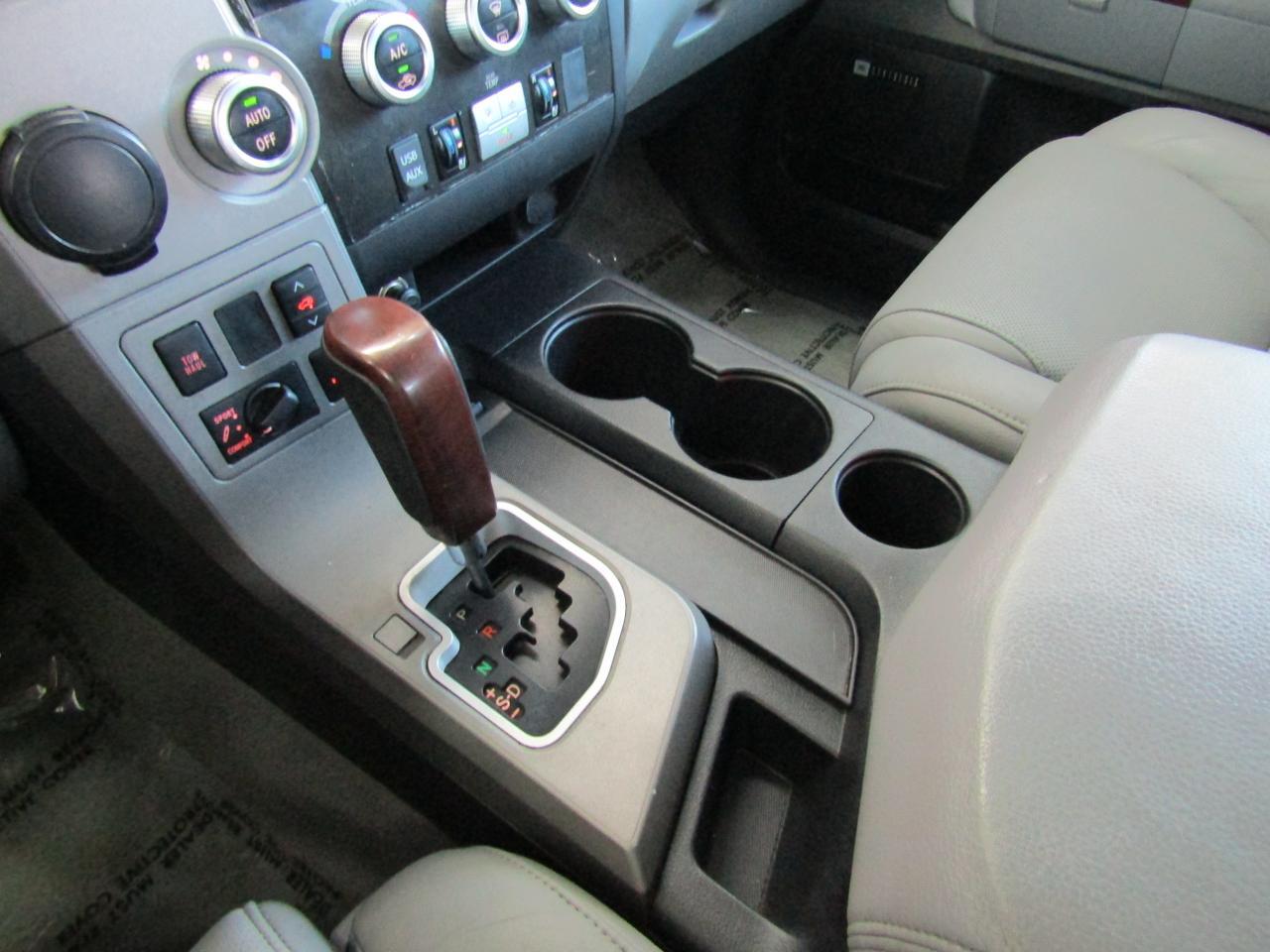 2011 Toyota Sequoia RWD LV8 6-Spd AT Platinum (Natl) Grand Prairie TX