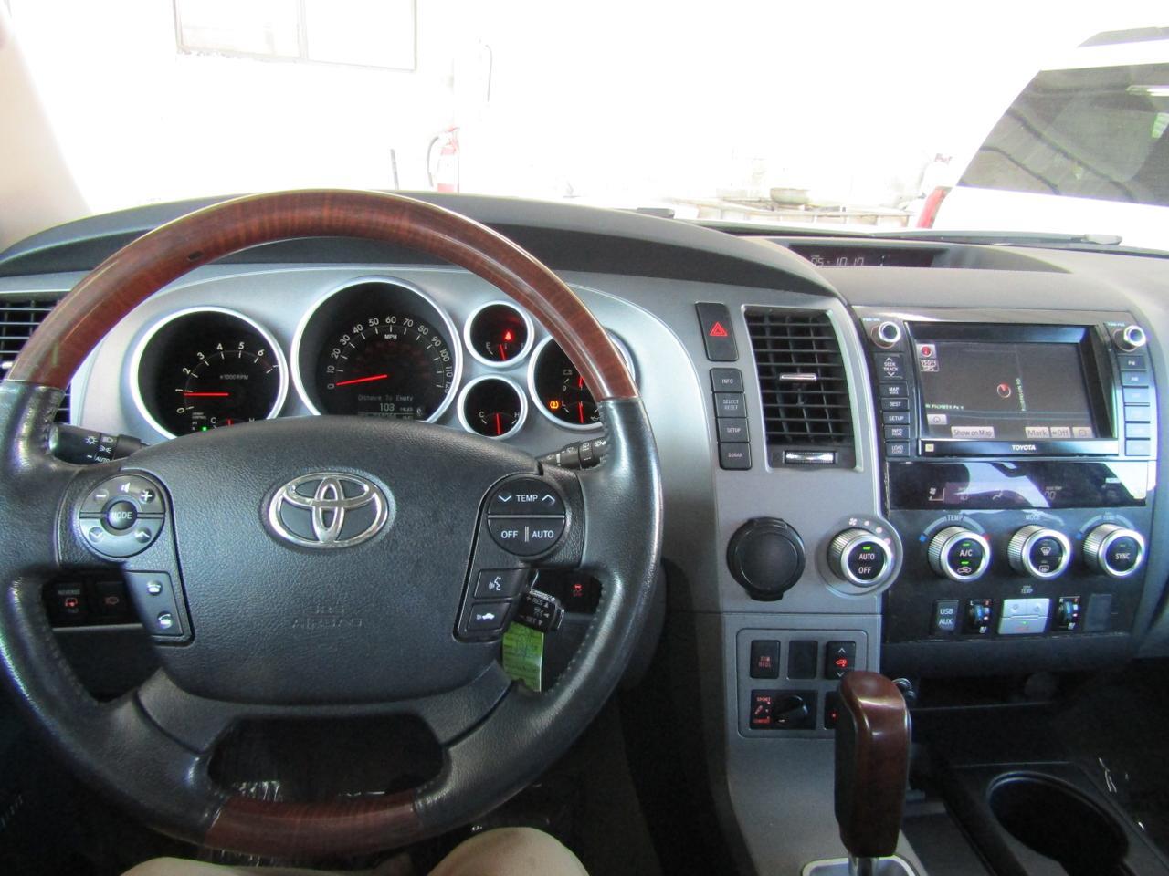 2011 Toyota Sequoia RWD LV8 6-Spd AT Platinum (Natl) Grand Prairie TX