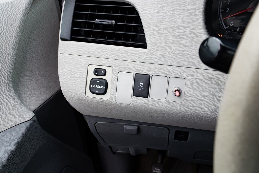 2011 Toyota Sienna Base Milwaukie OR