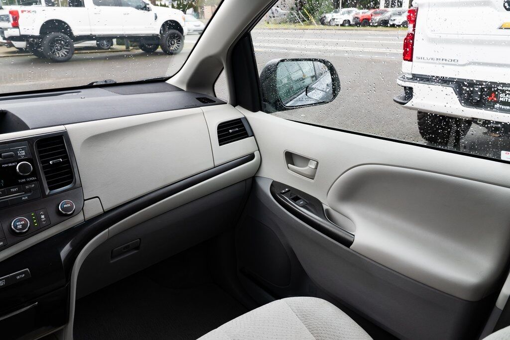 2011 Toyota Sienna Base Milwaukie OR