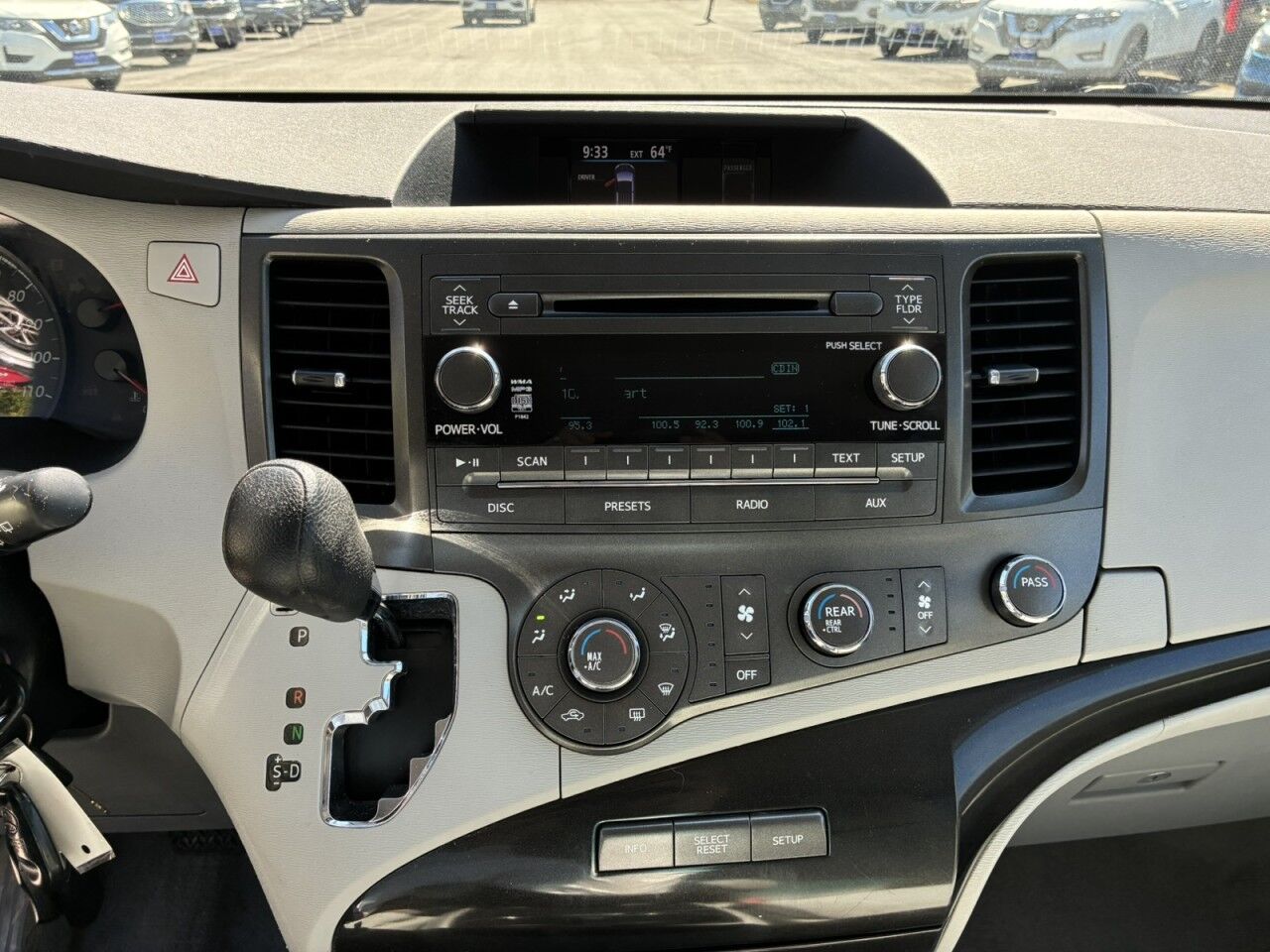 2011 Toyota Sienna LE AAS Charlton MA