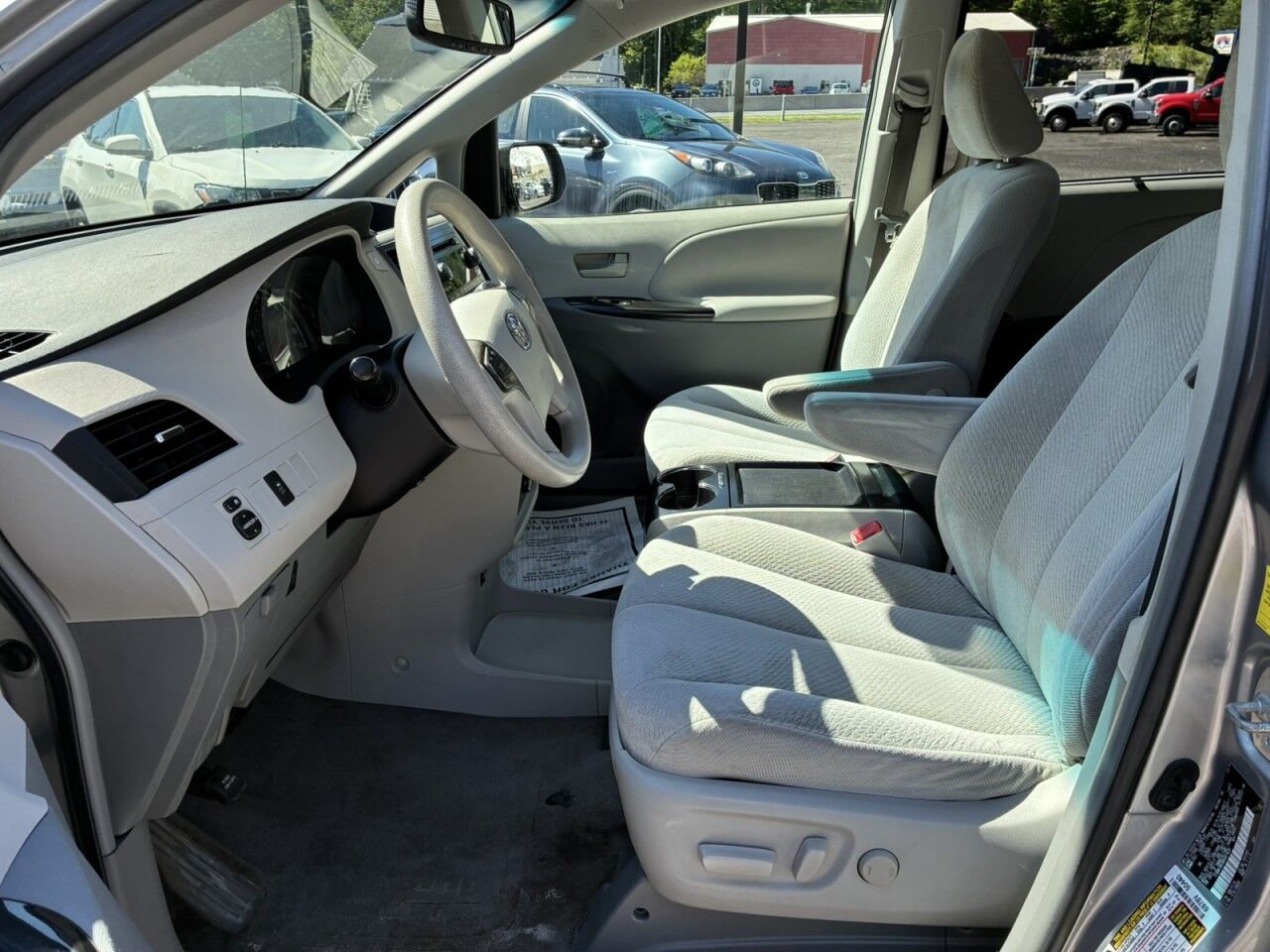 2011 Toyota Sienna LE AAS Charlton MA
