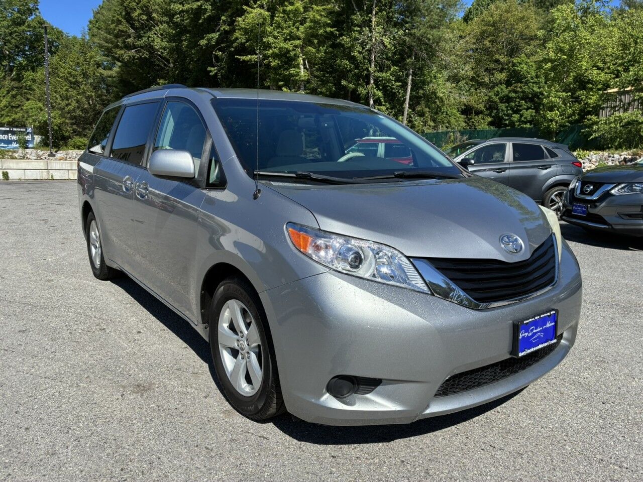 2011 Toyota Sienna LE AAS