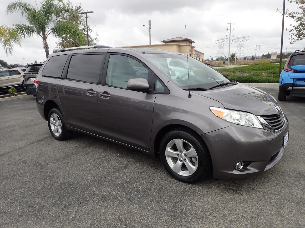 2011 Toyota Sienna LE