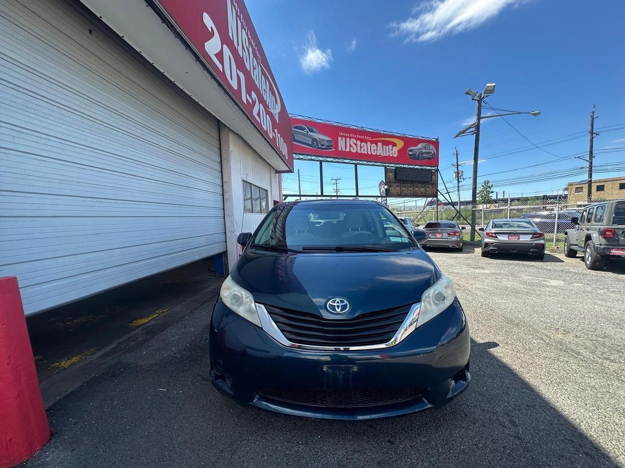 2011 Toyota Sienna LE Jersey City NJ