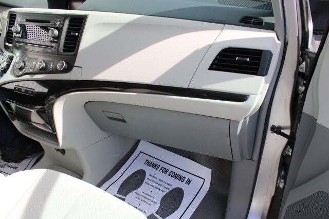 2011 Toyota Sienna LE Melbourne FL