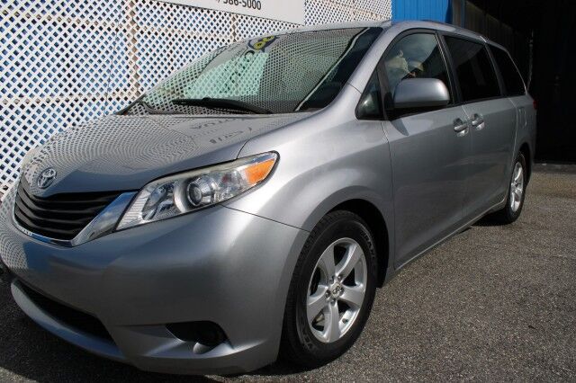 2011 Toyota Sienna LE Melbourne FL