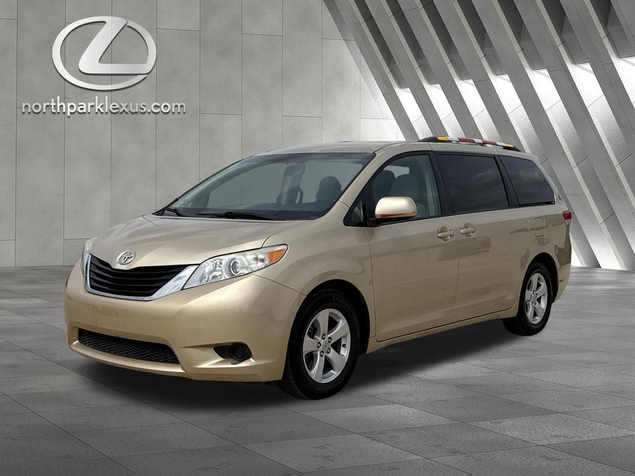 2011 Toyota Sienna LE