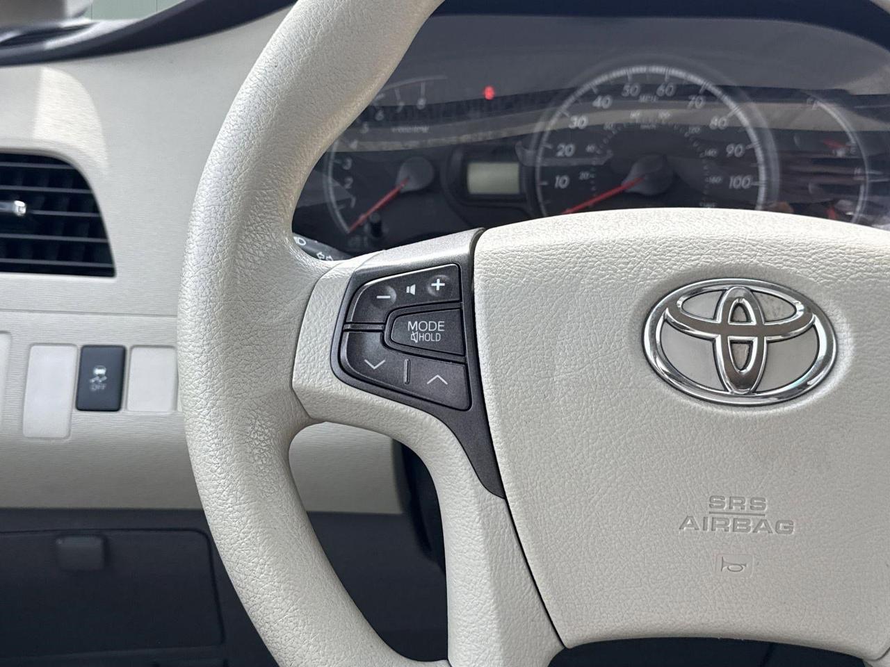 2011 Toyota Sienna LE San Antonio TX