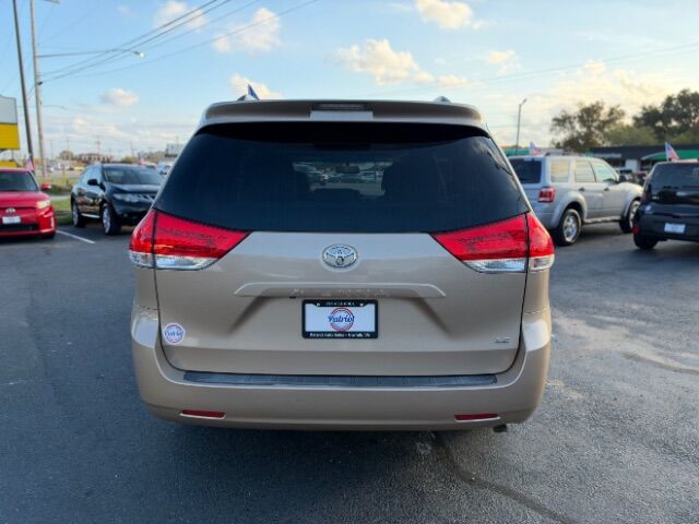 2011 Toyota Sienna LE V6 Auto Access Seat | LE V6 Norfolk VA