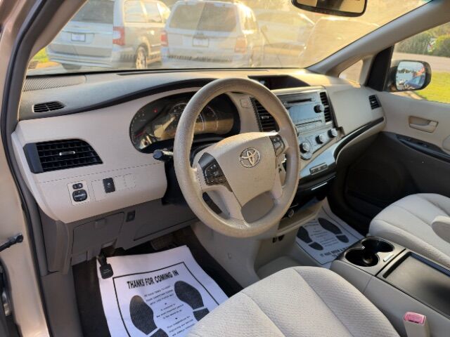 2011 Toyota Sienna