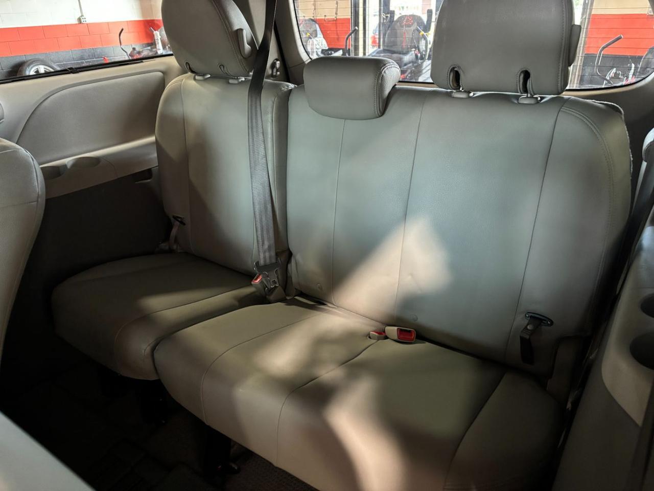2011 Toyota Sienna LE V6 Franklin OH