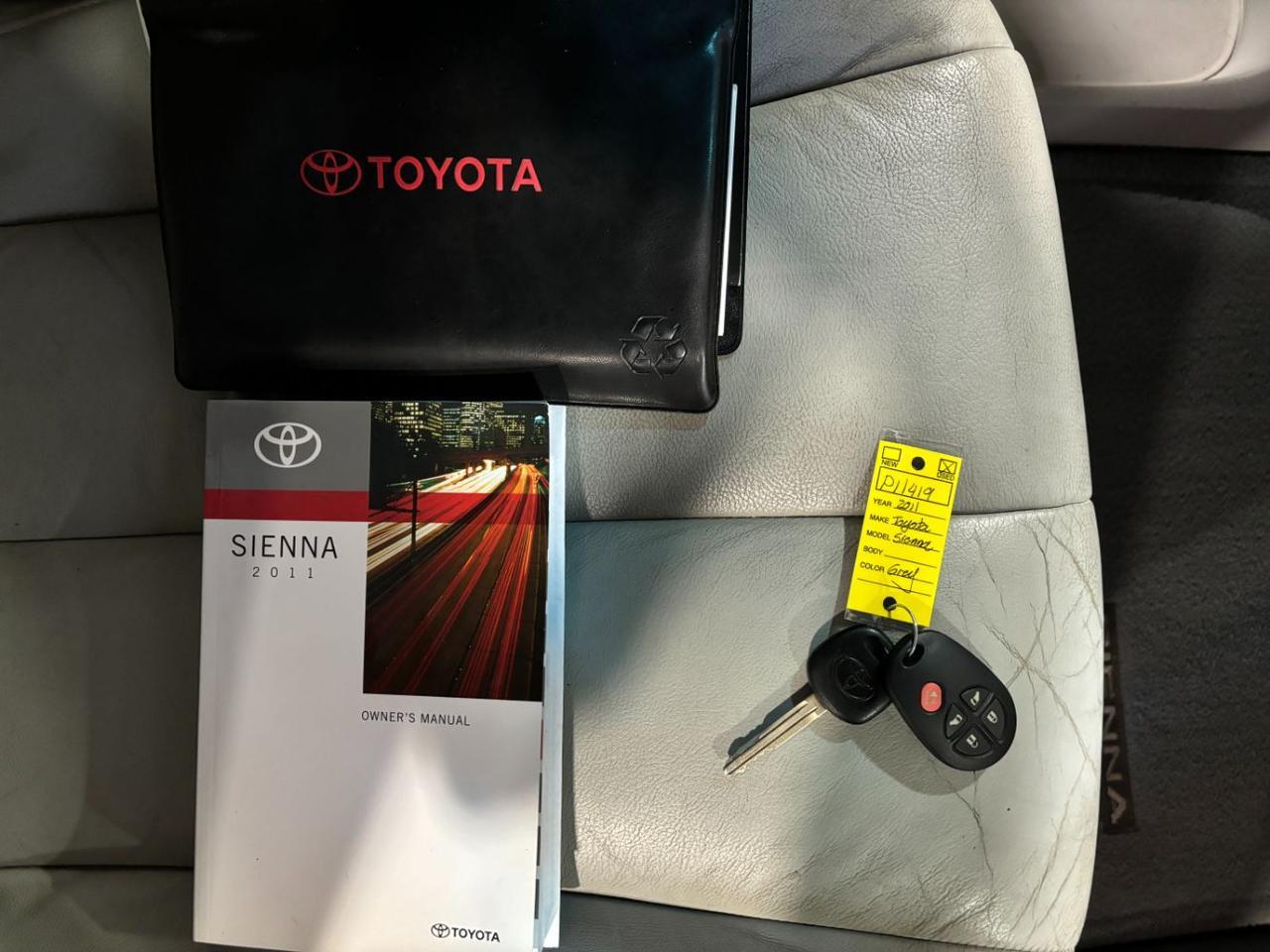 2011 Toyota Sienna LE V6 Franklin OH