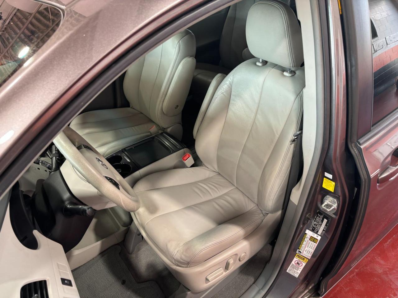 2011 Toyota Sienna LE V6 Franklin OH