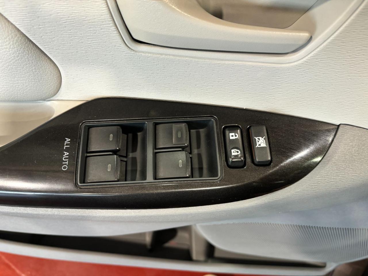 2011 Toyota Sienna LE V6 Franklin OH