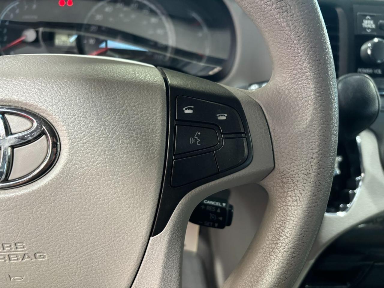 2011 Toyota Sienna LE V6 Franklin OH