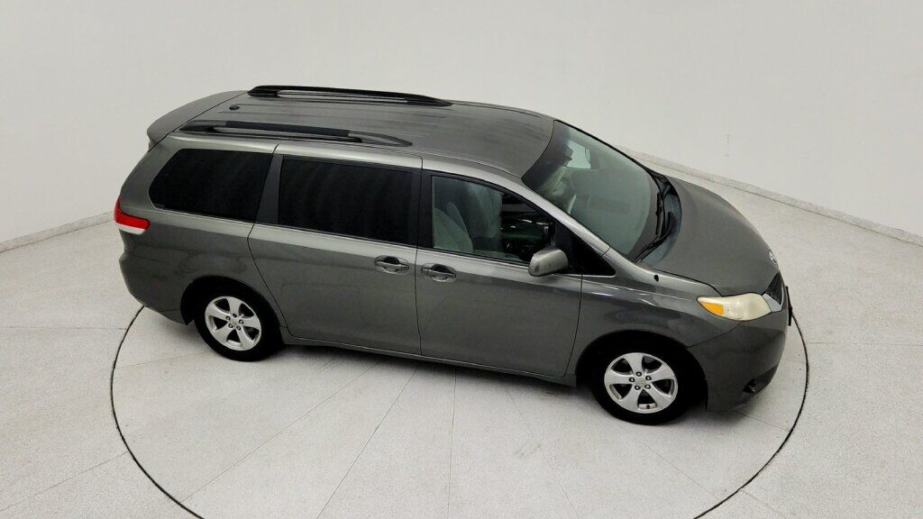 2011 Toyota Sienna LE Laurel MD