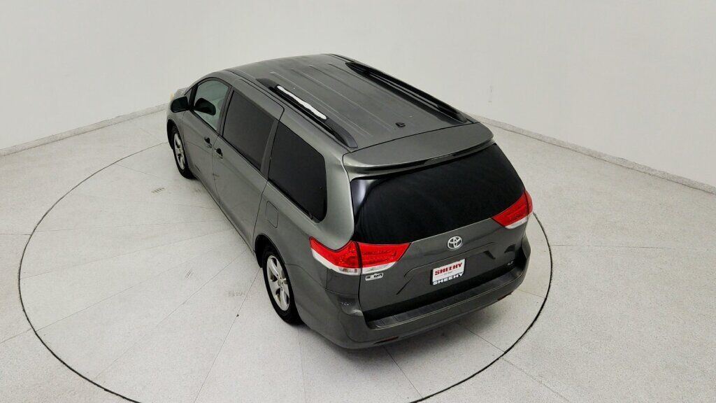 2011 Toyota Sienna LE Laurel MD