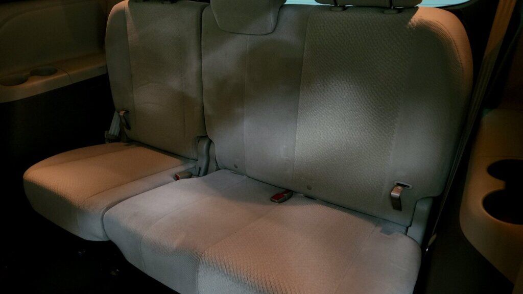 2011 Toyota Sienna LE Laurel MD