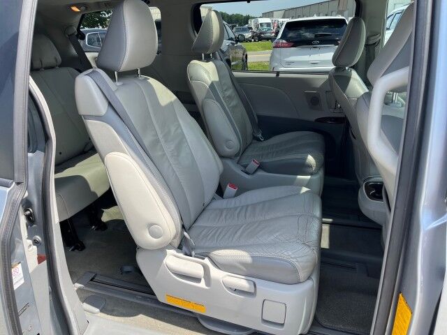 2011 Toyota Sienna Limited AWD Ashland VA