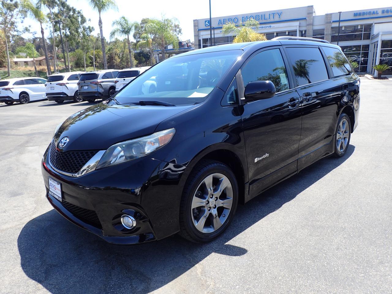2011 Toyota Sienna SE