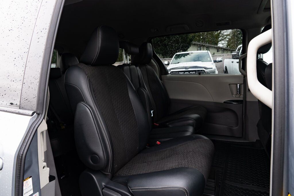 2011 Toyota Sienna SE Milwaukie OR