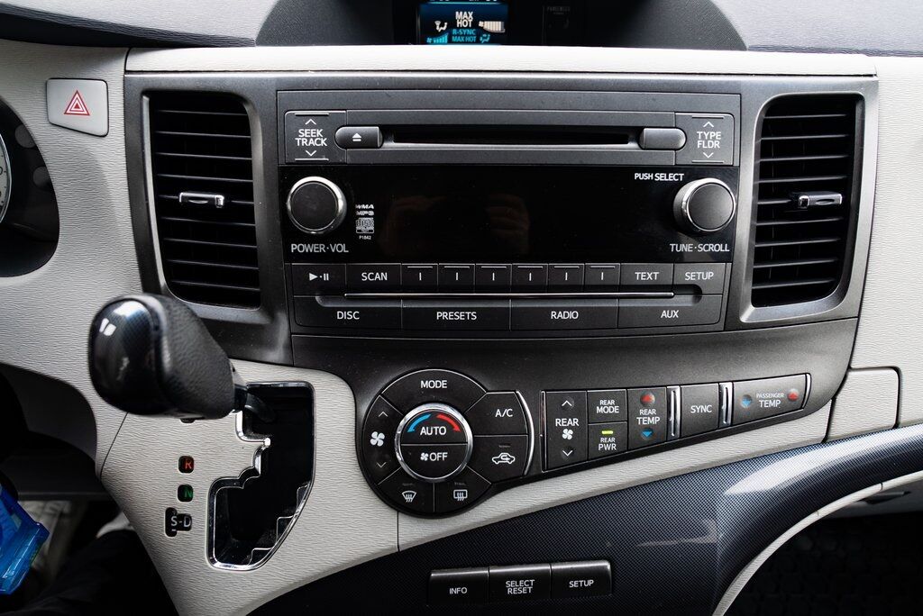 2011 Toyota Sienna SE Milwaukie OR