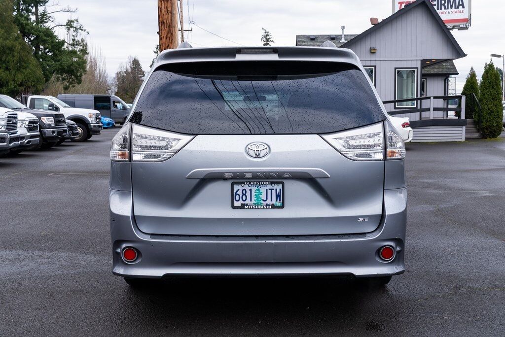 2011 Toyota Sienna SE Milwaukie OR
