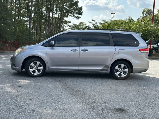 2011 Toyota Sienna V6 LE Morrow GA