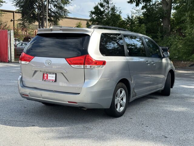 2011 Toyota Sienna V6 LE Morrow GA