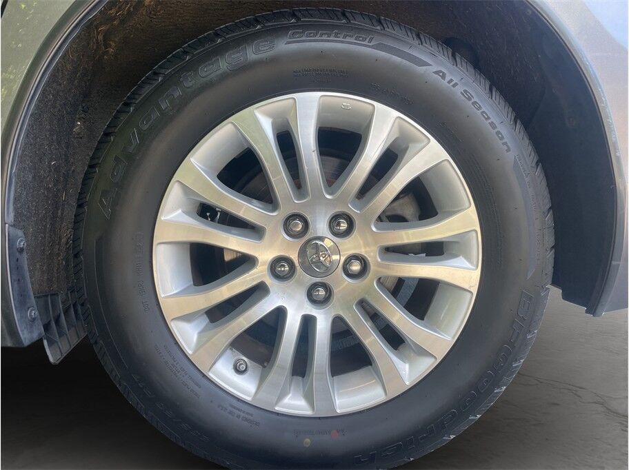2011 Toyota Sienna XLE Minivan 4D Port Orchard WA