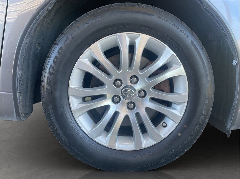 2011 Toyota Sienna XLE Minivan 4D Port Orchard WA