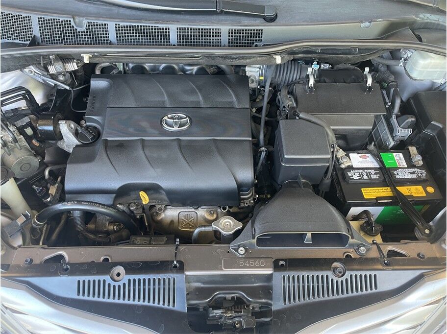 2011 Toyota Sienna XLE Minivan 4D Port Orchard WA