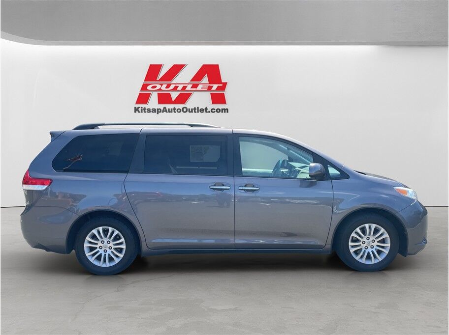 2011 Toyota Sienna XLE Minivan 4D Port Orchard WA