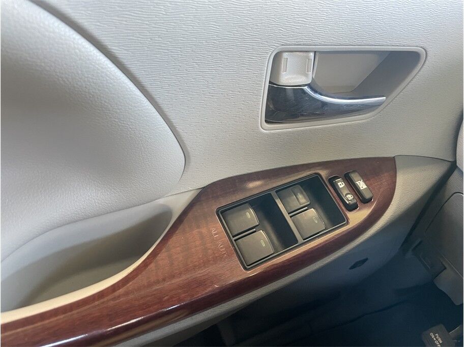 2011 Toyota Sienna XLE Minivan 4D Port Orchard WA