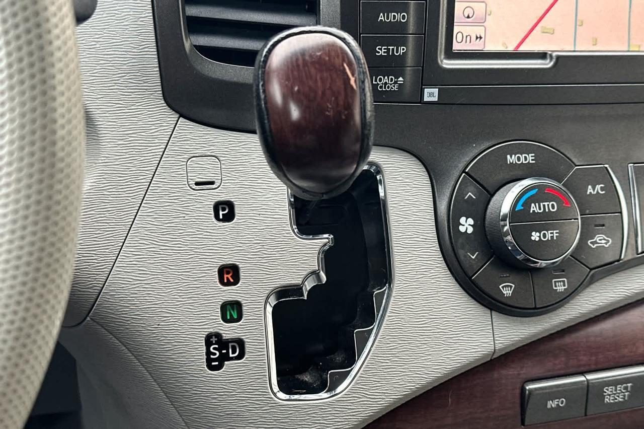 2011 Toyota Sienna XLE Roseville CA