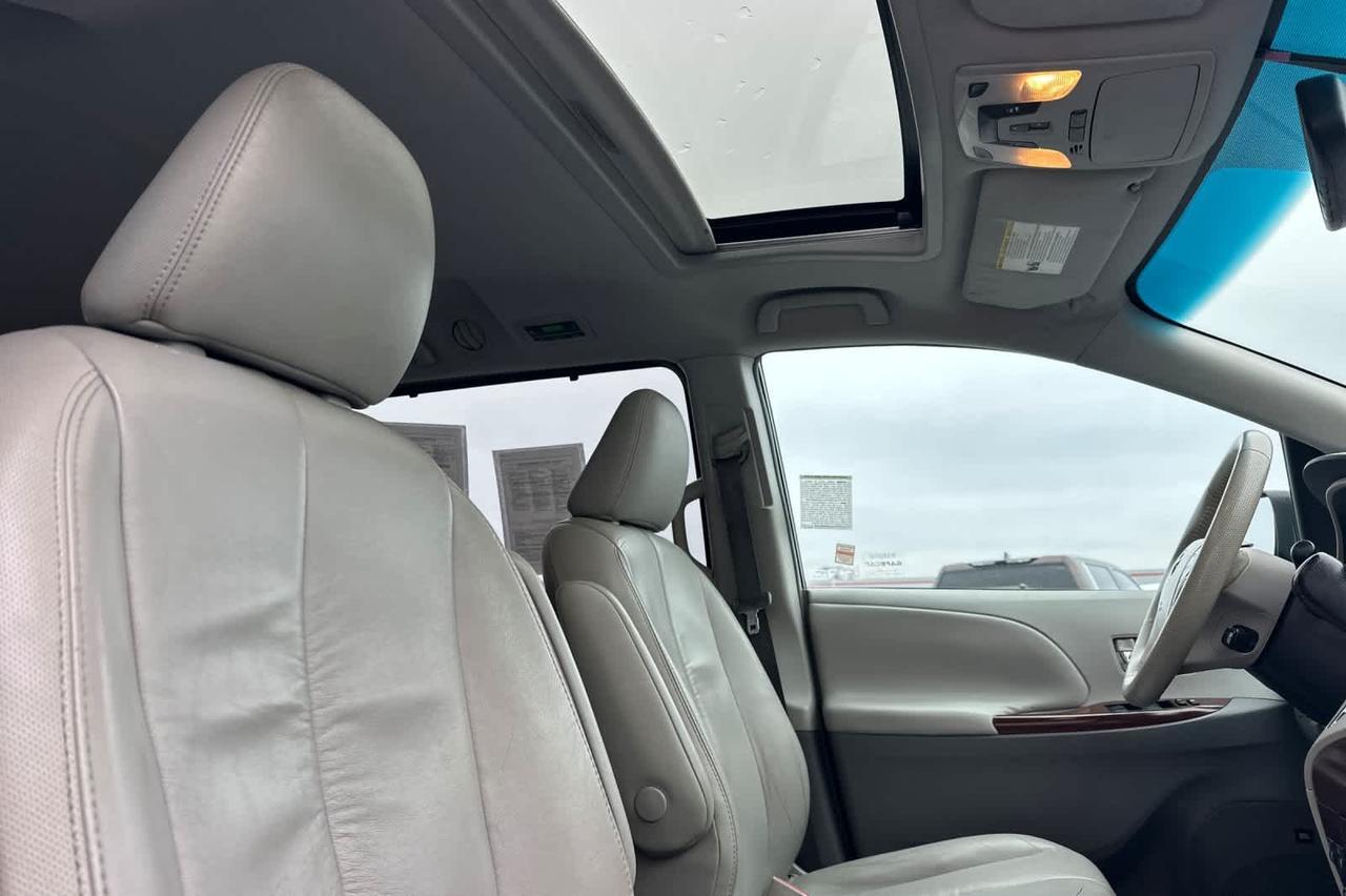 2011 Toyota Sienna XLE Roseville CA