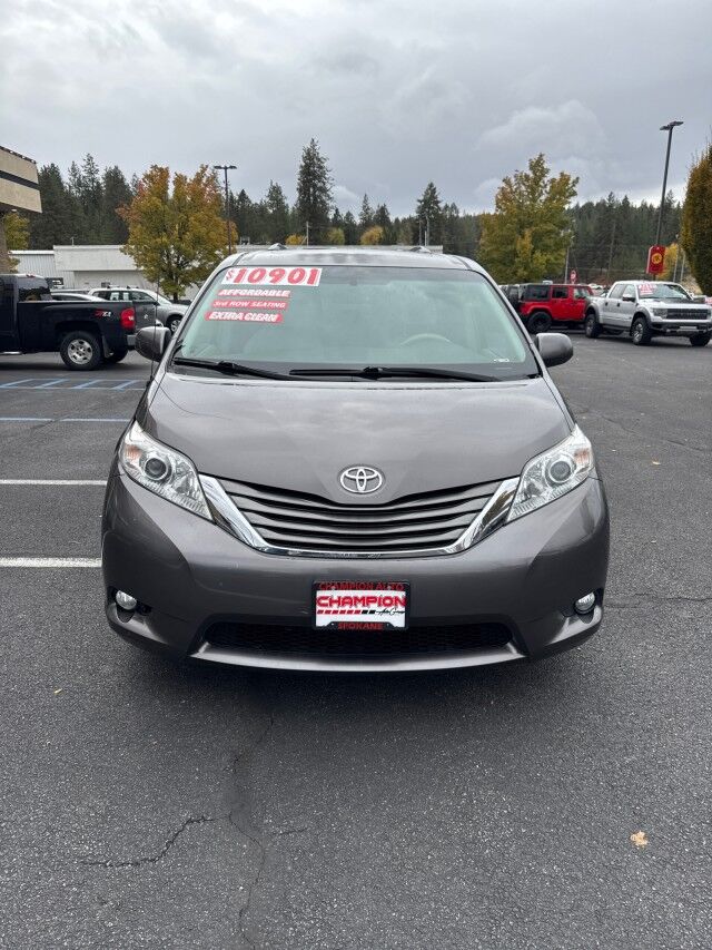 2011 Toyota Sienna XLE