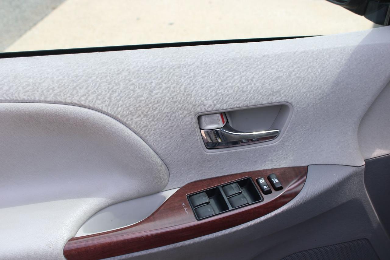 2011 Toyota Sienna XLE Fredericksburg VA
