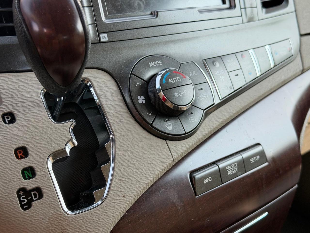 2011 Toyota Sienna XLE Fredericksburg VA