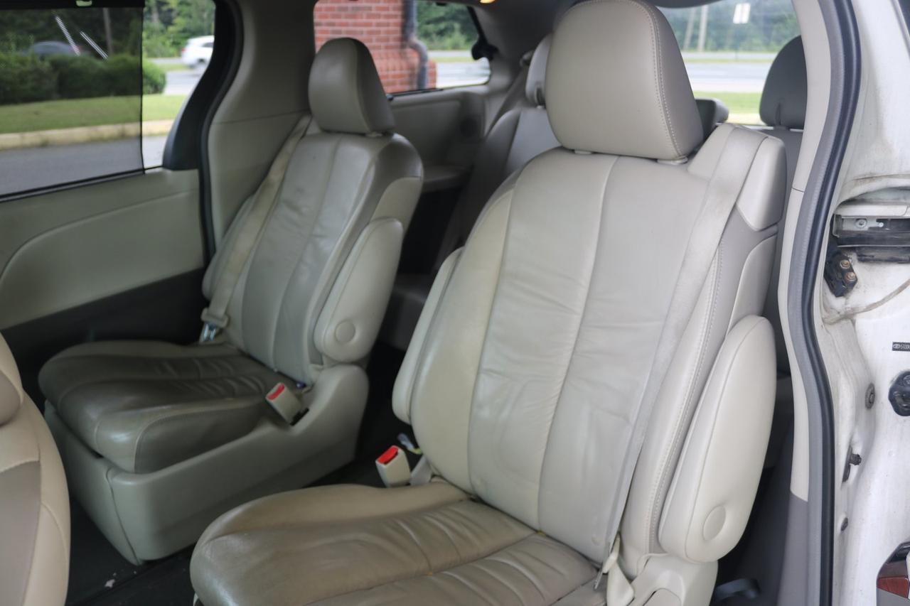 2011 Toyota Sienna XLE Fredericksburg VA