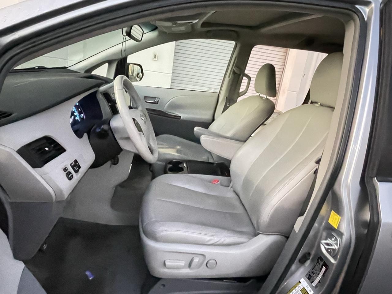 2011 Toyota Sienna XLE Alexandria VA