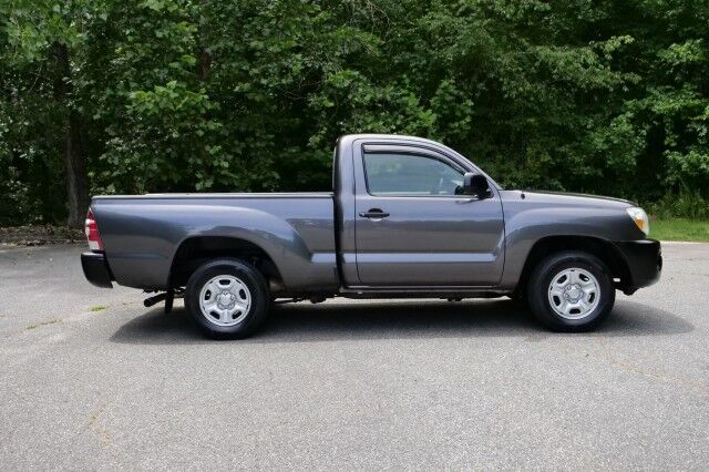 2011 Toyota Tacoma / Manual Transmission / Regular Cab! High Point NC
