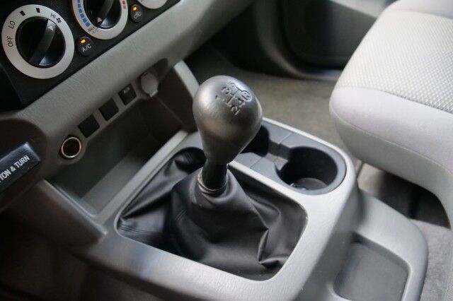 2011 Toyota Tacoma / Manual Transmission / Regular Cab! High Point NC