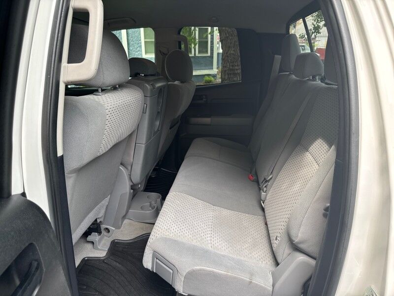 2011 Toyota Tundra Double Cab SR5 4.6L V8 4WD (A6) Arlington VA