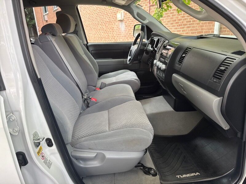 2011 Toyota Tundra Double Cab SR5 4.6L V8 4WD (A6) Arlington VA