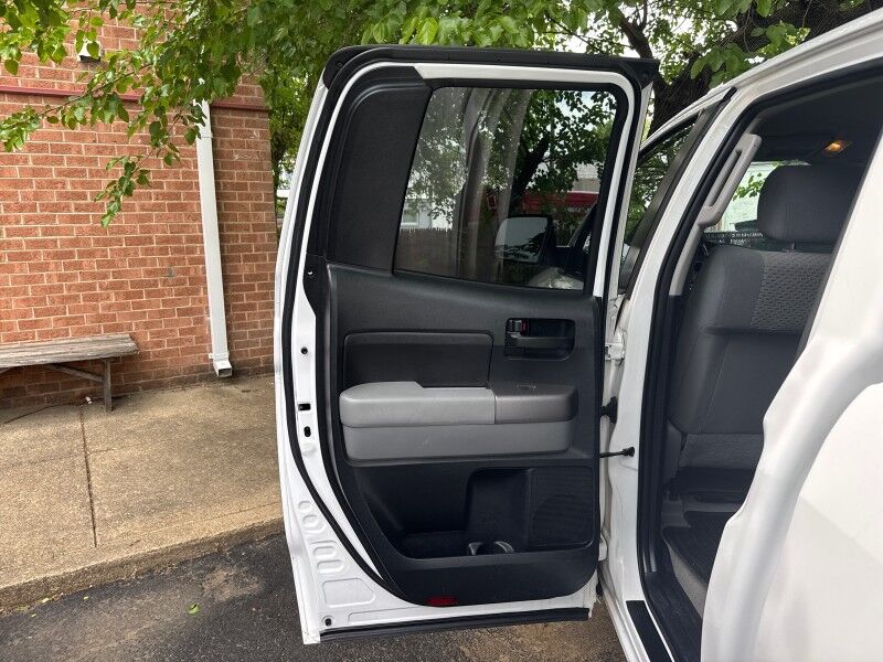 2011 Toyota Tundra Double Cab SR5 4.6L V8 4WD (A6) Arlington VA